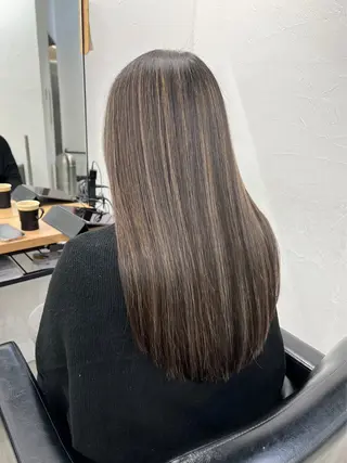 ロング カラー 🫐寒色系カラー 🫐ヤマナカリリカのヘアスタイル