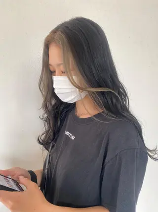 ロング カラー 中井 一葉のヘアスタイル