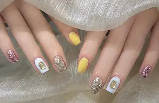 ネイル 高木 維麗絲のネイルデザイン