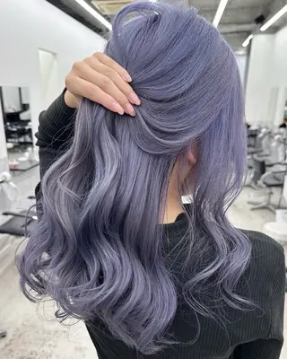 ロング カラー ヘアアレンジ GO TODAY シェアサロン 原宿本店所属・原宿ハイトーンカラー 🌼みるい🌼のヘアスタイル