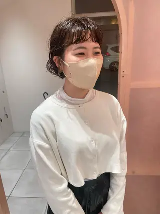 ショート パーマ 上平 綾菜のヘアスタイル