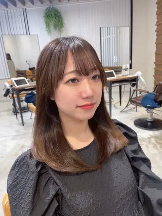 ミディアム はやしだ あおいのヘアスタイル