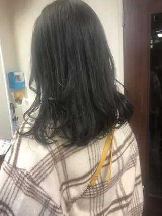 ミディアム カラー せこぐち まいのヘアスタイル