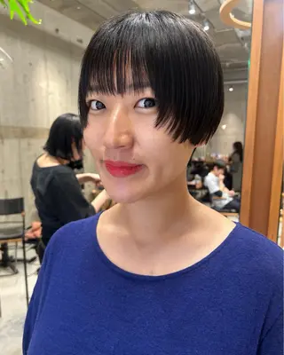 ショート 柔らかいオリーブ🍃 カラーNatsumiのヘアスタイル