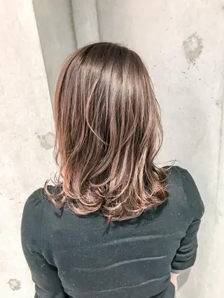 ミディアム カラー 仁木 謙太のヘアスタイル
