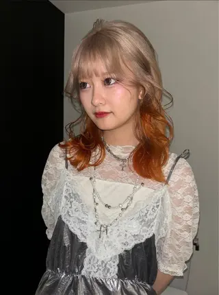 ミディアム カラー ヘアアレンジ minto/ 似合わせ/ハイトーンのヘアスタイル