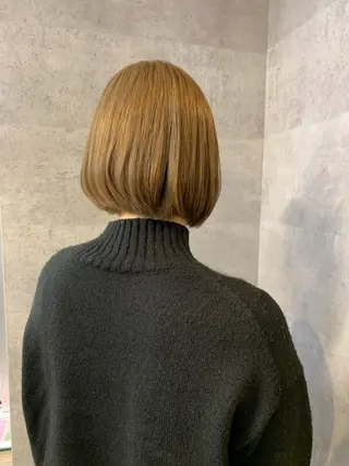 ショート カラー Chara Chalone所属・今野 美栄のヘアスタイル