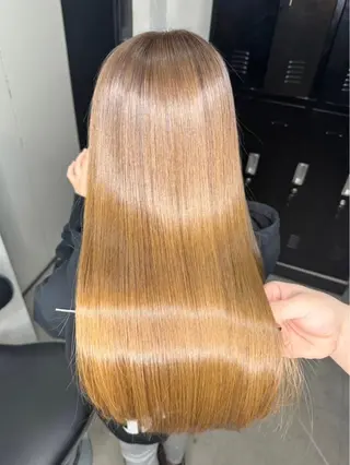 ロング ハイトーン/レイヤー カット岩田健斗/新宿のヘアスタイル