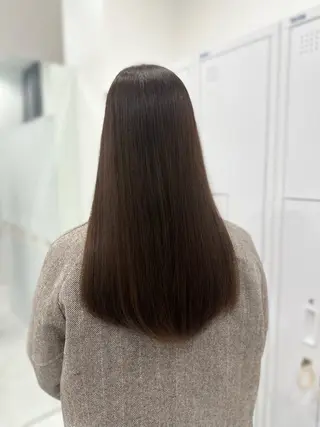 カラー 秋永 鈴のヘアスタイル