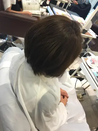 ショート カラー ブリーチカラー🌈 嘉名 真樹のヘアスタイル