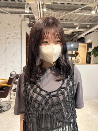 セミロング カラー 透明感ベージュ🤎 大久保 那奈のヘアスタイル