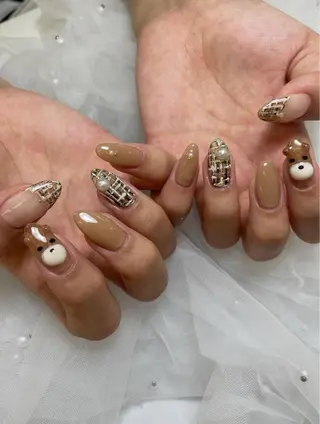 ネイル S LOUNGE NAIL所属・パーツたくさん🍓 SUMIのネイルデザイン
