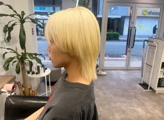 カラー メンズ 🍓艶髪/艶カラー ハイトーン/しんたにのヘアスタイル