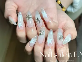 ネイル E.N🦋 長さ出し/持ち込みのネイルデザイン
