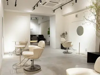 東 友貴のヘアスタイル