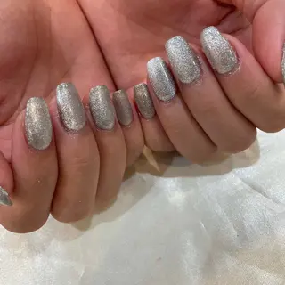 ネイル Lit🌙 Rikakoのネイルデザイン