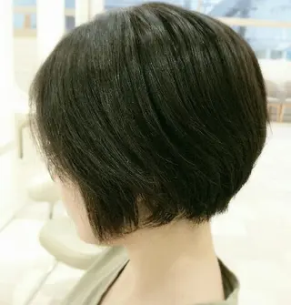 ショート 須賀 一美のヘアスタイル