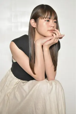 ロング カラー AND THE BRICKS所属・AND THE BRICKS北川珠紀の眉毛・アイブロウイメージ