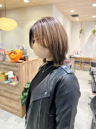 ショート カラー Oasisgarden所属・レイヤー/ブリーチ MOMOのヘアスタイル