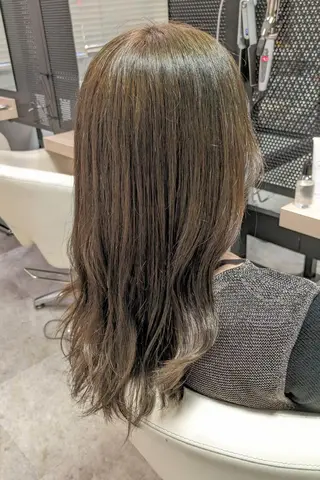 セミロング ベージュ*Spica 【ミルクティー】のヘアスタイル