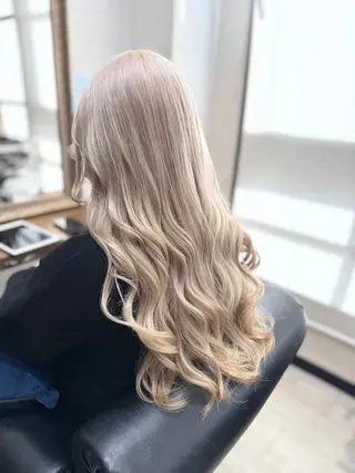 カラー ハイトーン✨ブリーチ ✨スパ得意✨ミヤタのヘアスタイル