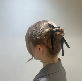 ミディアム ヘアアレンジ ブリーチカラー特化 美容師/𝕐𝕌𝕀のヘアスタイル