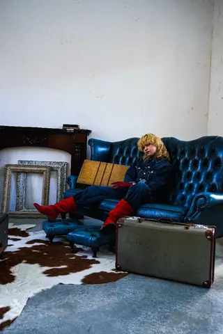 セミロング カラー 片岸 信征のヘアスタイル