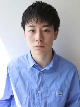 パーマ メンズ 増渕 駿介のヘアスタイル