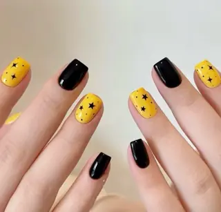 ネイル 高木 維麗絲のネイルデザイン