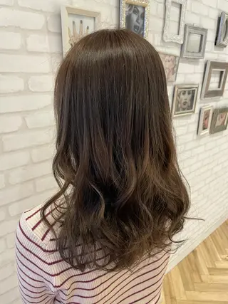 セミロング 【髪質改善】 夏目結以のヘアスタイル