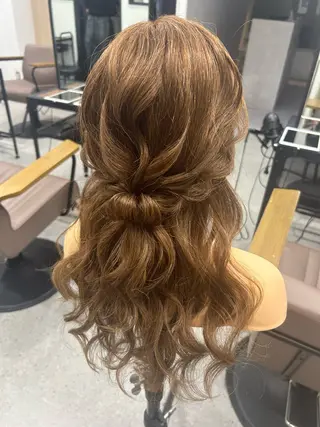 ロング ヘアアレンジ 土田 愛友のヘアスタイル