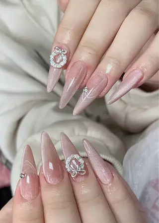 ネイル Akiko ネイルサロン所属・AKIKO ネイルサロンのネイルデザイン