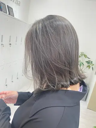 ミディアム カラー 韓国ヘア顔周りカット 艶髪ベージュtamaのヘアスタイル