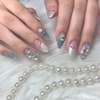 ネイル élu by Noriko 前原のネイルデザイン