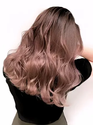 セミロング 艶髪カラー✨ misaki .のヘアスタイル