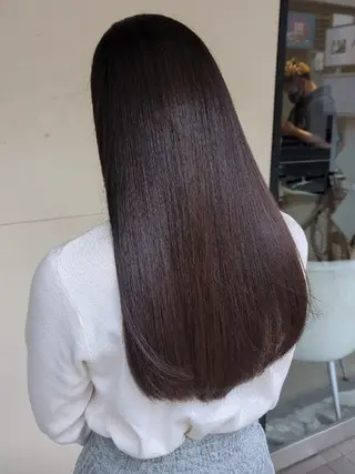 ロング ⭕鏡のような劇艶× 自然なストレート⭕️のヘアスタイル