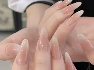 ネイル One Plus Nail Salonのネイルデザイン