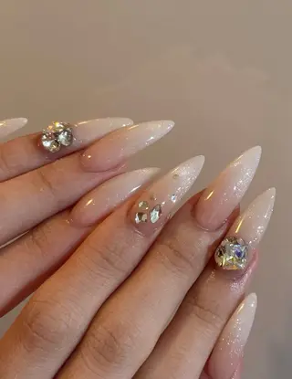ネイル BERA NAILSのネイルデザイン