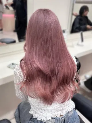 ロング カラー ヘアアレンジ 韓国レイヤー&ピンク 艶髪🩶maikoのヘアスタイル