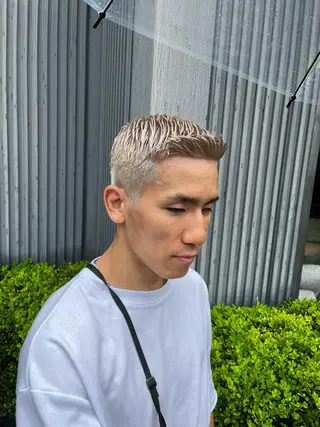 ショート カラー メンズ &CREW スタッフのヘアスタイル