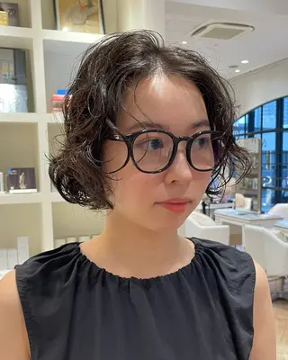 ショート パーマ ELLE salon サエのヘアスタイル