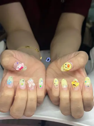 ネイル ヒェウ Nail Nambaのネイルデザイン