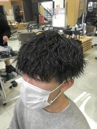 ミディアム パーマ メンズ シェアサロンJAM吉祥寺所属・メンズ特化 古賀陸斗のヘアスタイル