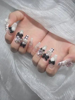 ネイル Lee Nailsのネイルデザイン