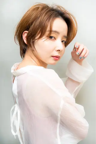 ショート カラー KalonTokyo 中野北口所属・小林 羽蘭のヘアスタイル