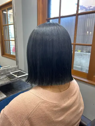 ショート カラー hair atelier OZ桑野店所属・阿佐見 若菜のヘアスタイル