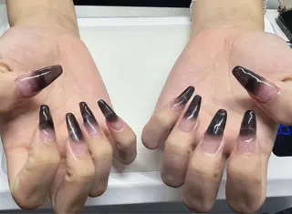 ネイル R nailsalon所属・Rネルサイン よ よのネイルデザイン