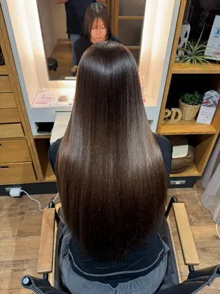 セミロング afloatkobe所属・美髪/髪質改善 川口凌弥のヘアスタイル