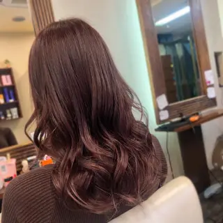 セミロング カラー 山崎 絵莉香のヘアスタイル