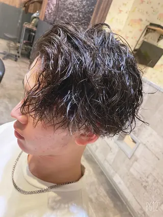 ミディアム パーマ メンズ shine hair blend所属・永井 紫優のヘアスタイル